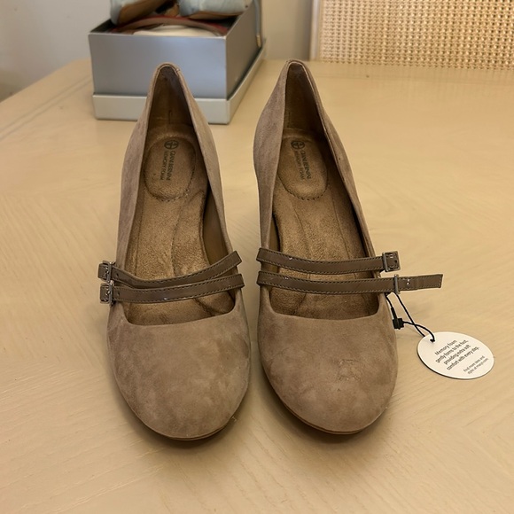🆕Giani Bernini Suede Memory Foam Heels - Picture 2 of 9